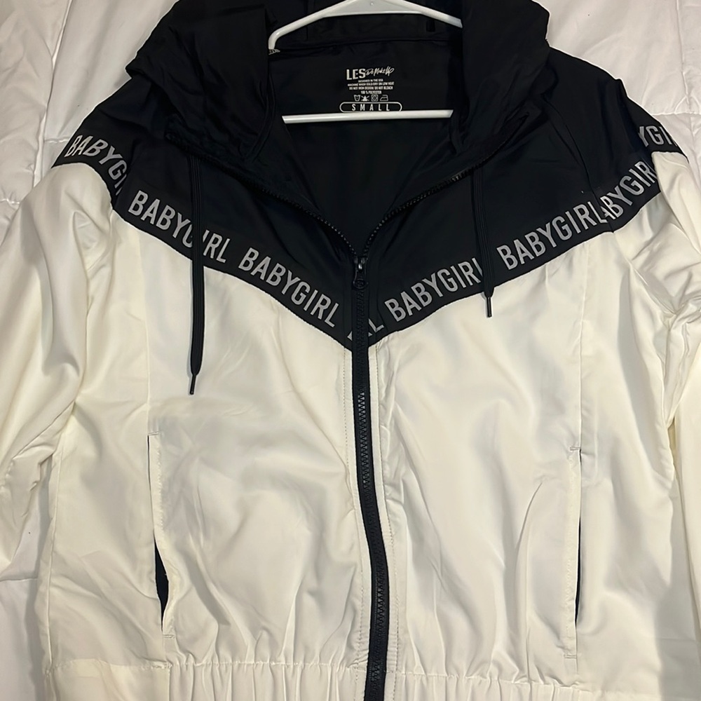Les do makeup merch jacket
